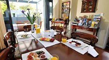 Trigg Retreat Bed & Breakfast Perth Australia
