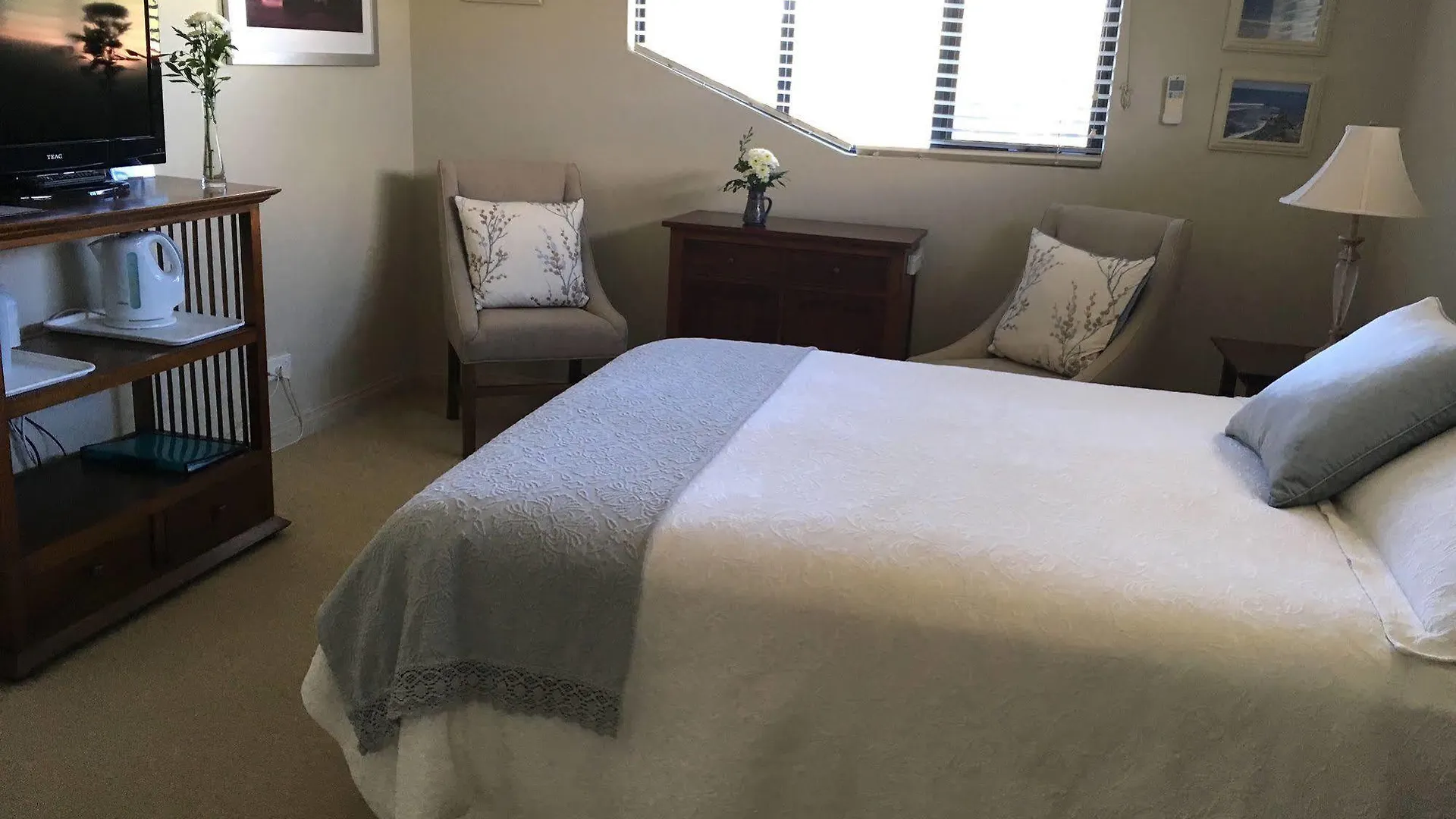 Trigg Retreat Bed & Breakfast Perth Australia